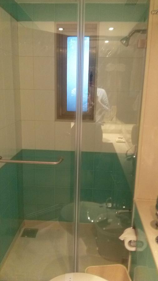The Royal Orchid Hotel, Chembur ムンバイ エクステリア 写真