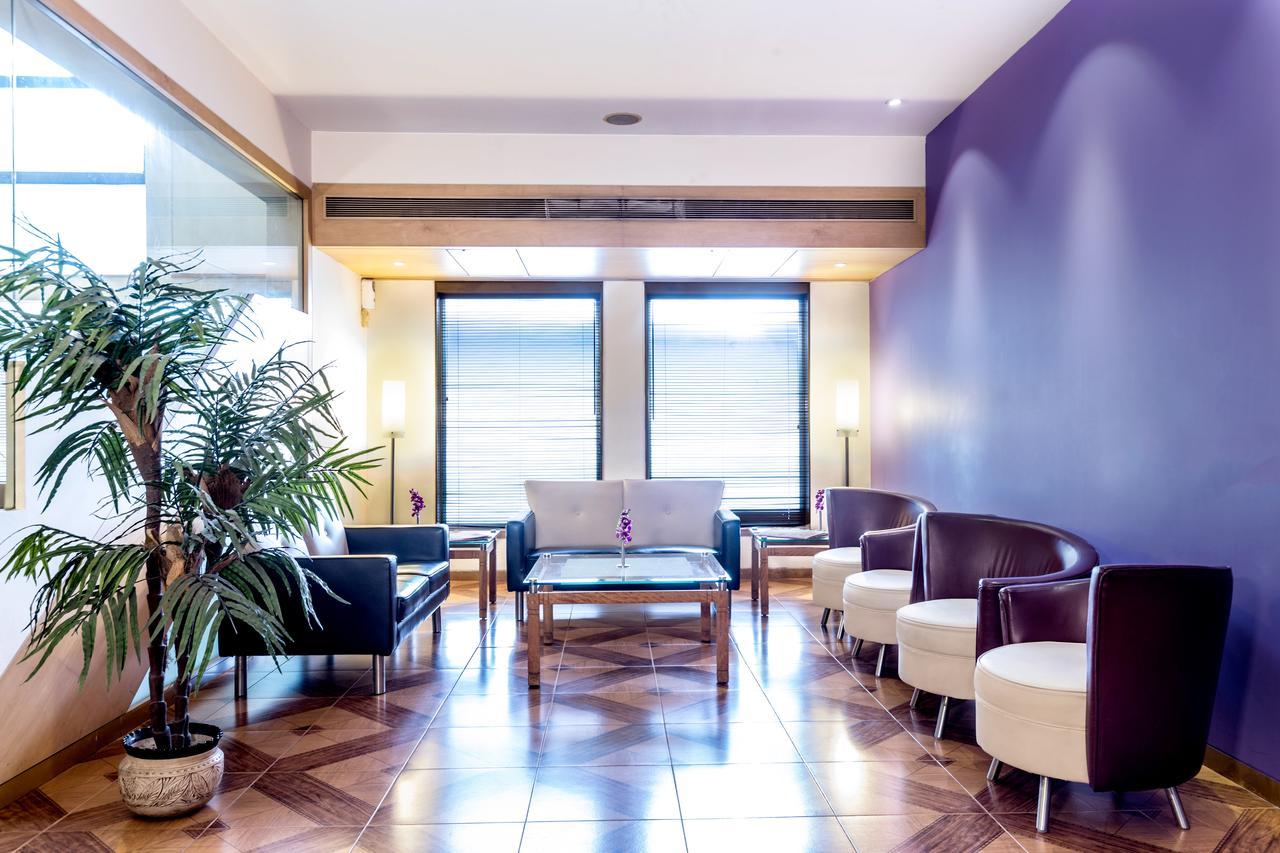 The Royal Orchid Hotel, Chembur ムンバイ エクステリア 写真