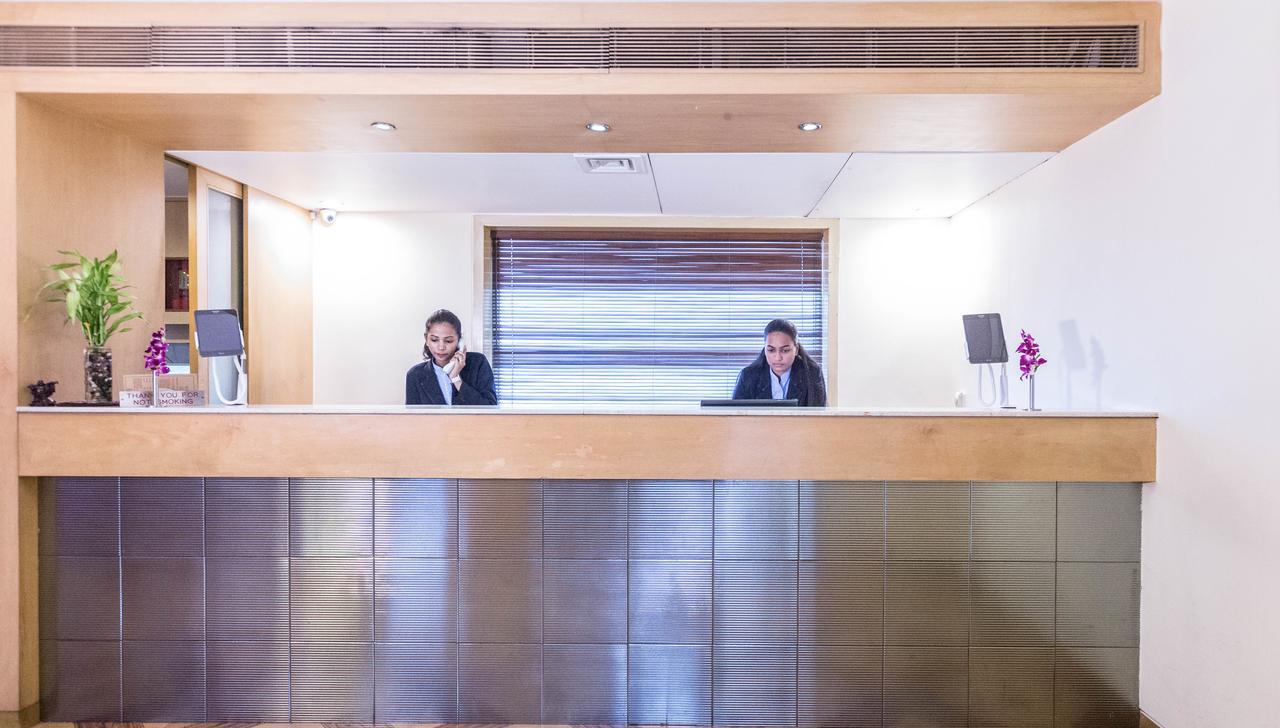 The Royal Orchid Hotel, Chembur ムンバイ エクステリア 写真