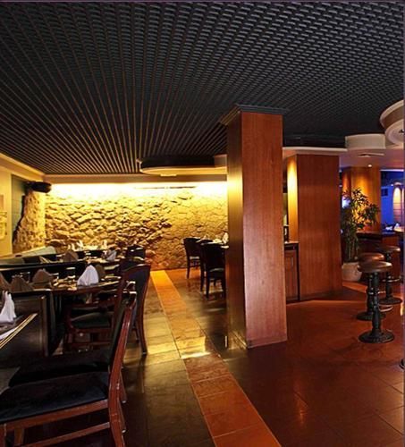 The Royal Orchid Hotel, Chembur ムンバイ エクステリア 写真
